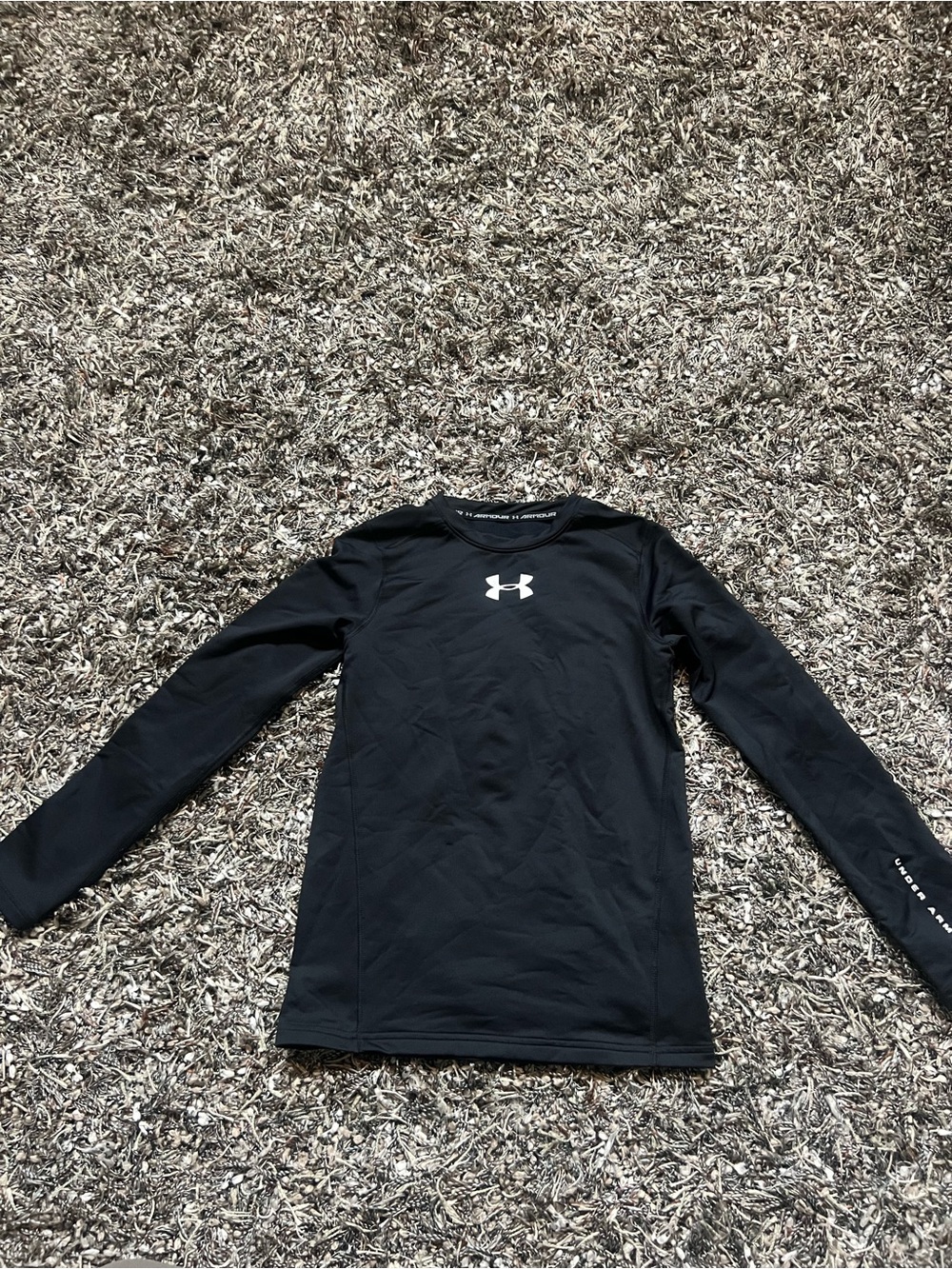Under Armour Boys ColdGear Black Long Sleeve Shirt Youth M